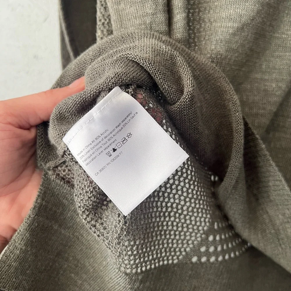 Lululemon Well Being Crew Sweater *Linen
Grey Sage - Picture 9 of 9